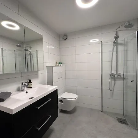 Staying Apt 1 - New And Modern Tromso Exterior photo