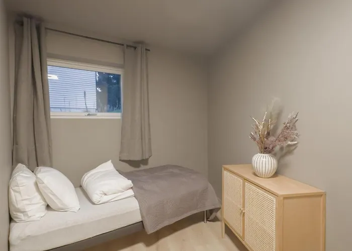 Staying Apt 1 - New And Modern